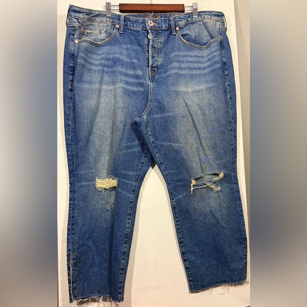 Torrid Women’s Size 22s Relaxed Fit Distressed Blue Jeans